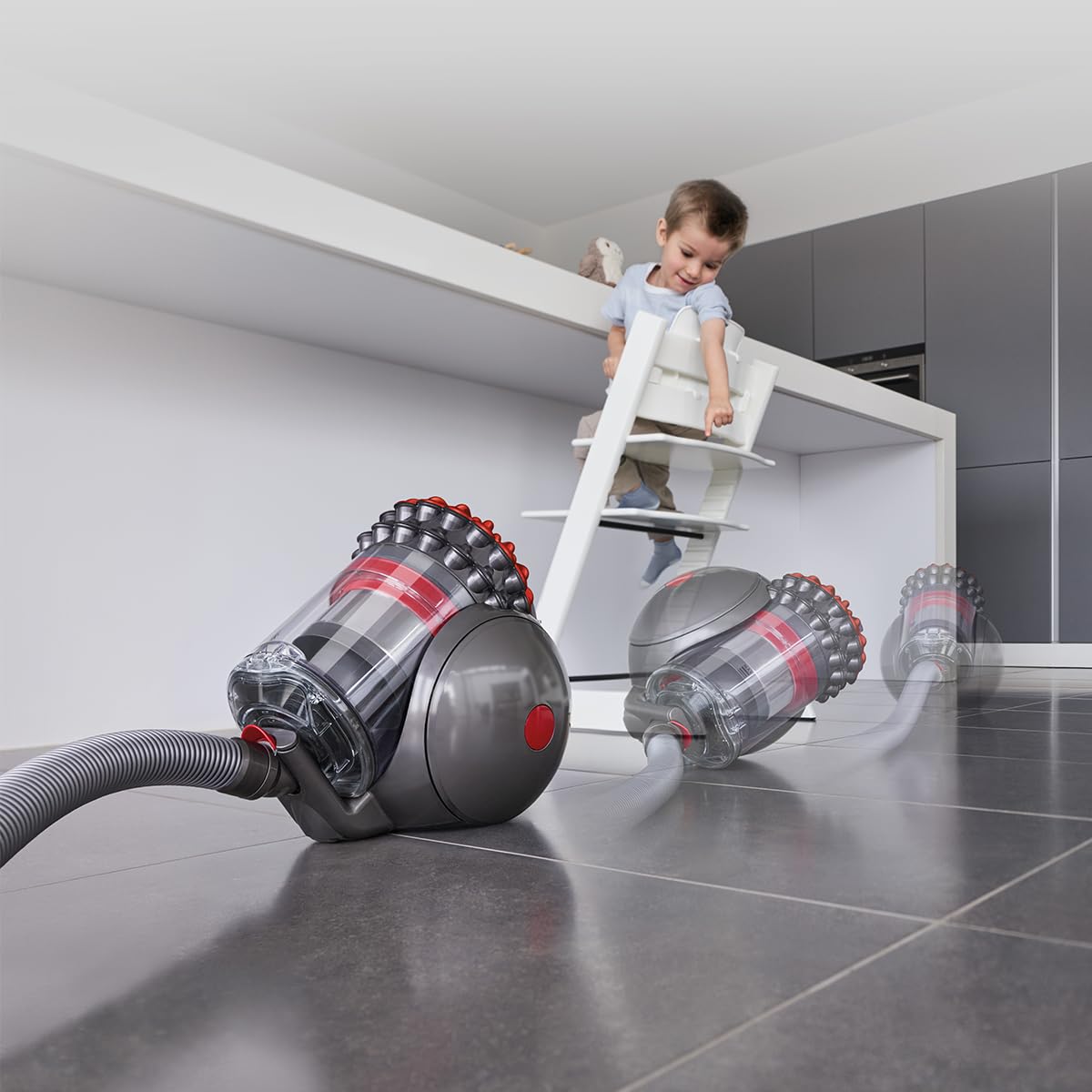 Dyson Big Ball Bagless Vacuum Cleaner | 800W Suction Power | 1.6L Dust Bin | Self-Righting | Automatic Cord Rewind – Buy Online at Suraj Electronics