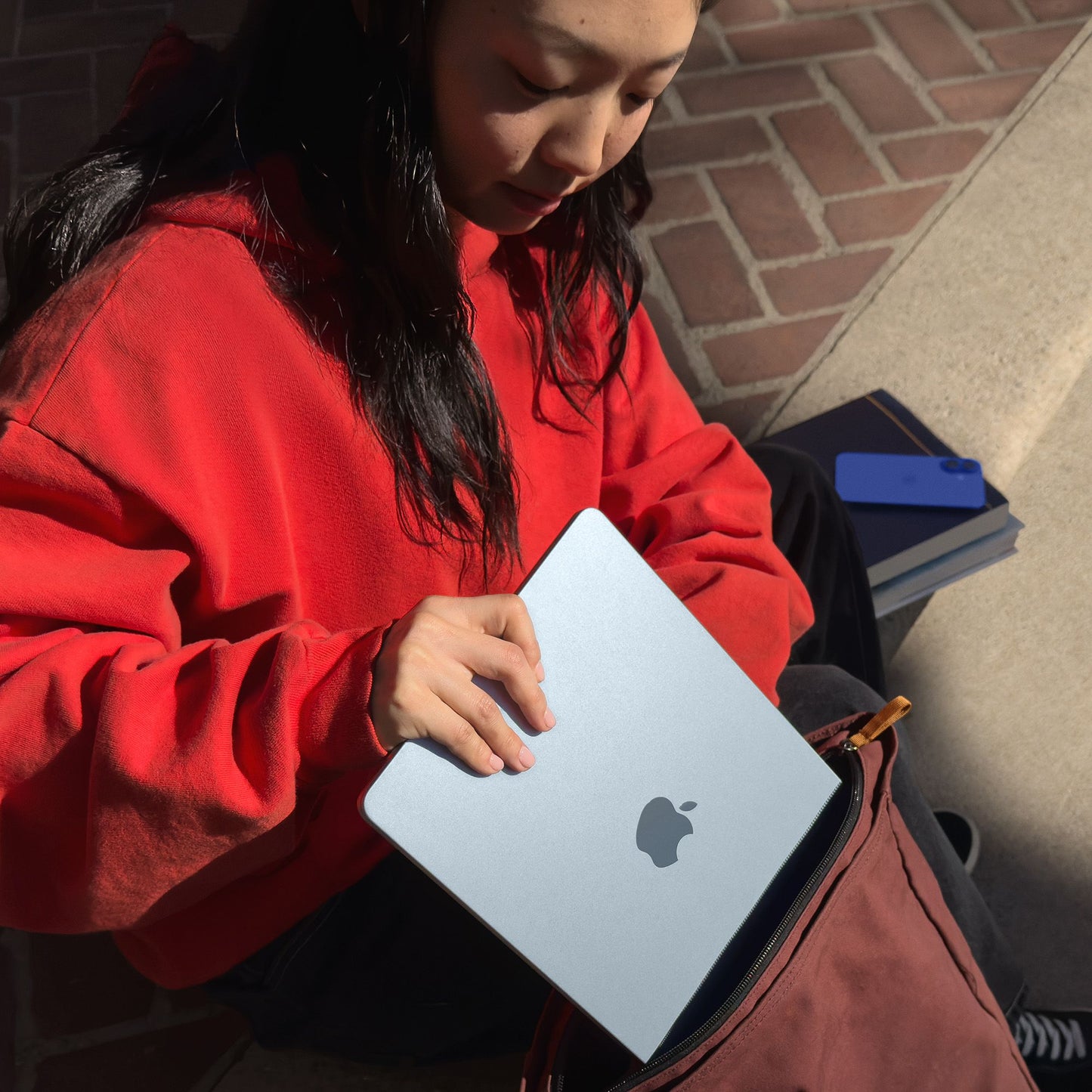 Apple MacBook Air (13.6 inch, M4, 24GB, 512GB, macOS, Sky Blue)